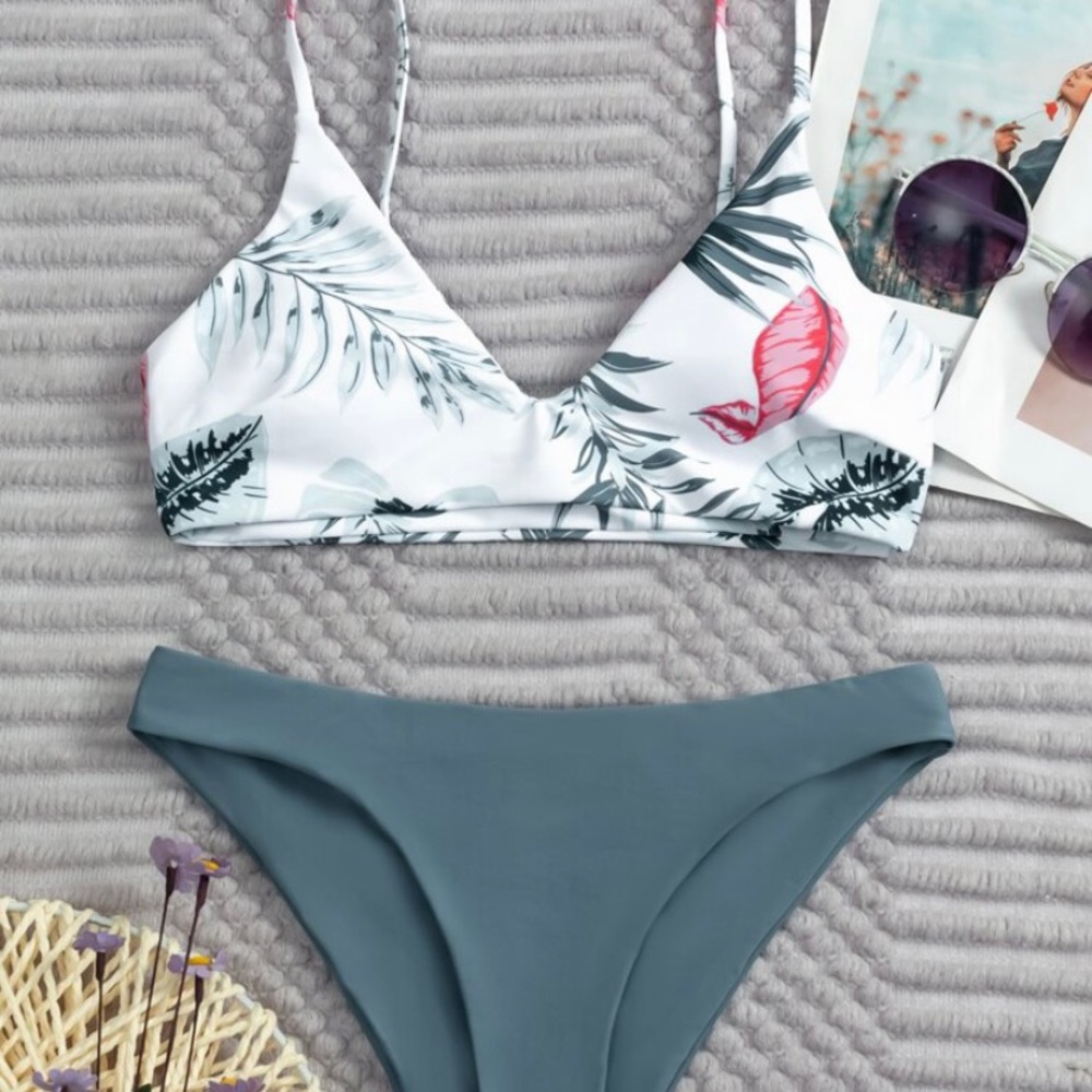 Tropical bikini